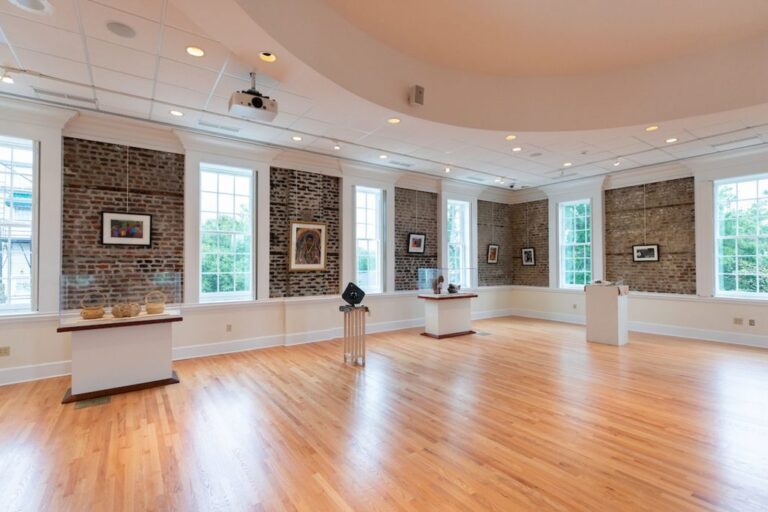 AveryInterior 1024x683 1 768x512